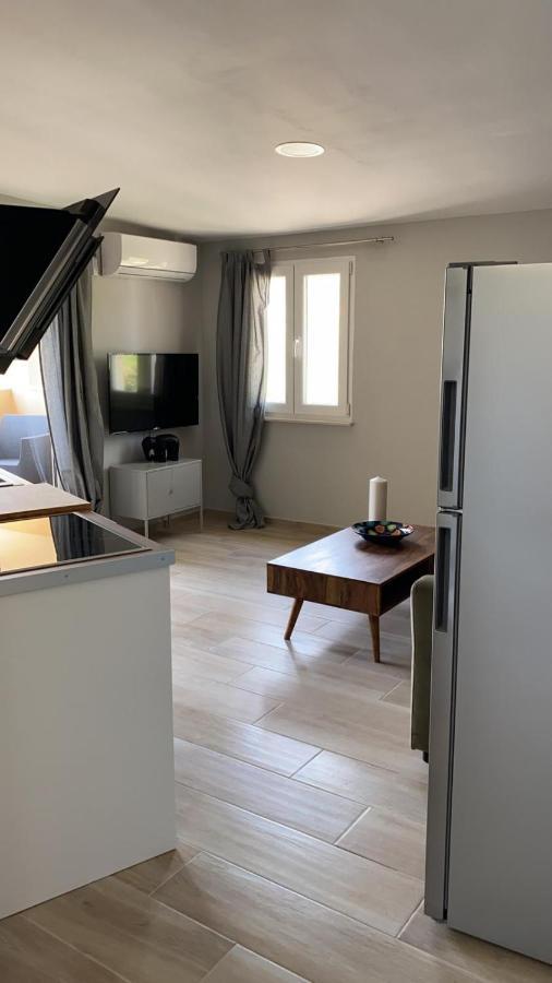 Apartment Novak Vir Esterno foto